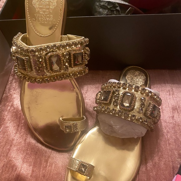 Woman's designer shoes - Picture 16 of 16